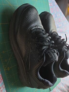 Brooks Black Women's Lace-Up Walking Sneakers